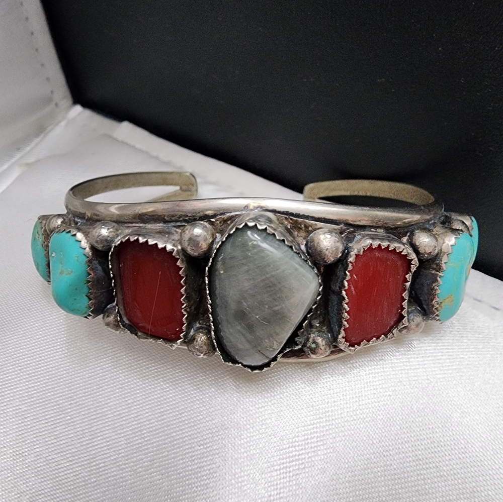 Laura J Dabbs and Sons 7 Stone Cuff Bracelet